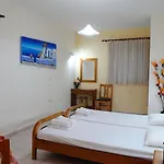 尼科斯2一室公寓 3*