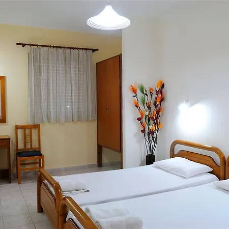 Nikos 2 & Aparthotel 3*