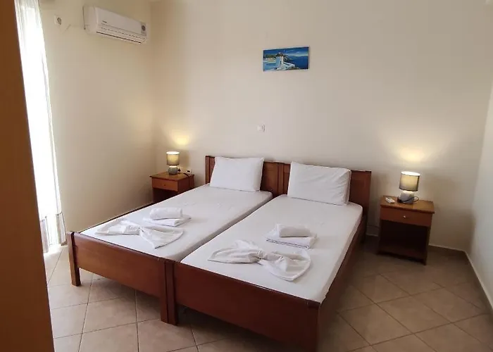 Nikos 2 & Aparthotel 3*