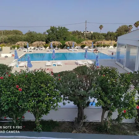 Hotel apartamentowy Nikos 2 &