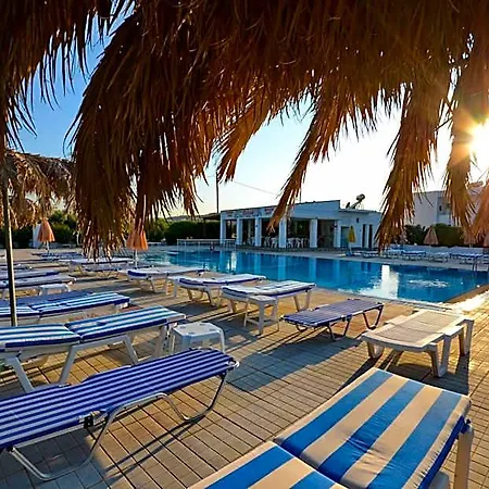 Apartahotel Nikos 2 Studios&apartments 3*