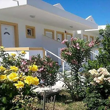 Apartahotel Nikos 2 Studios&apartments 3*