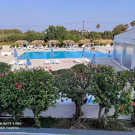 Apartahotel Nikos 2 Studios&apartments