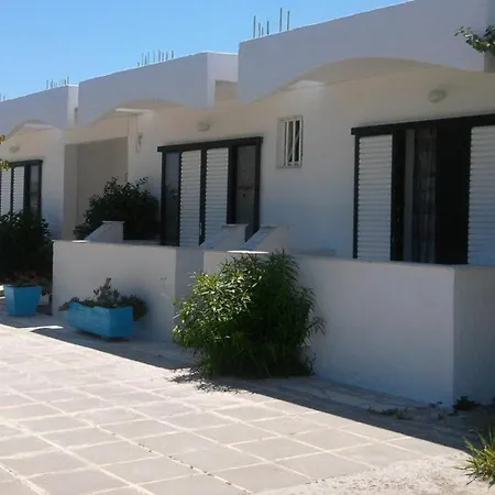 Nikos 2 & Lägenhetshotell 3*