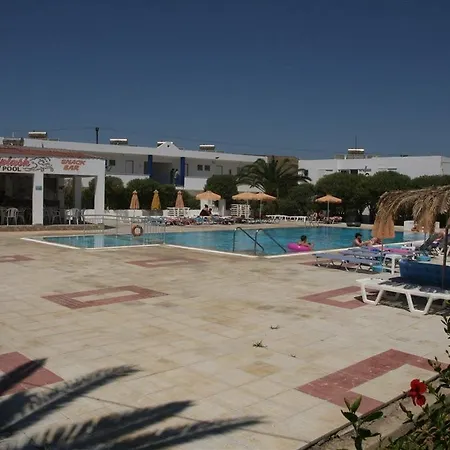 Lägenhetshotell Nikos 2 & 3*