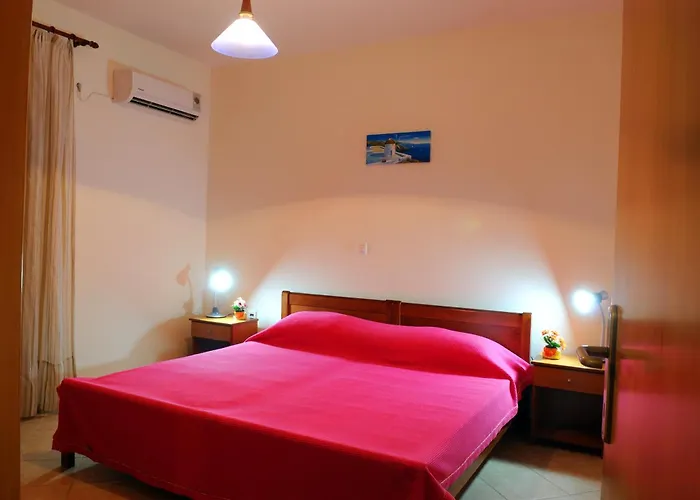 Nikos 2 & Aparthotel