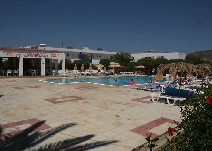 Aparthotel Nikos 2 & 3*