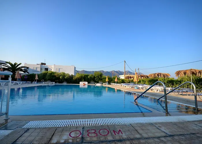 Nikos 2 & Aparthotel